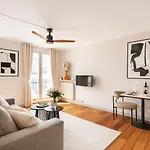 Le Marais - Prestige Studio With Lift